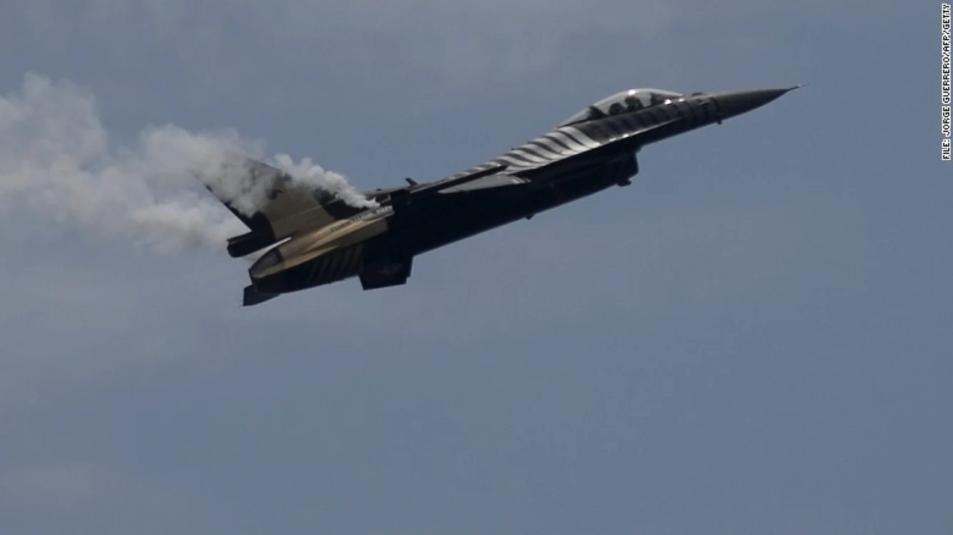 Cele mai dure raiduri aeriene au avut loc joi, când 80 de aeronave turce au lovit 100 de ţinte PKK