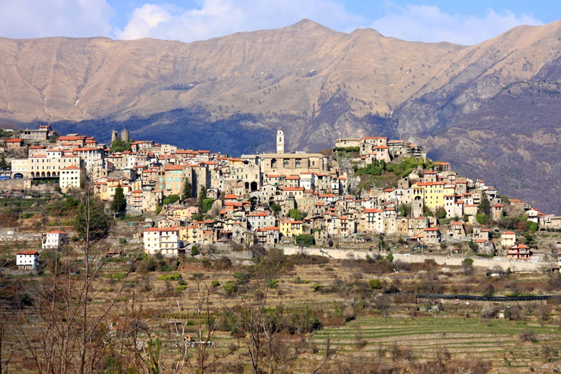 Triora este un orășel fermecător din ItaliaFoto: Wikipedia