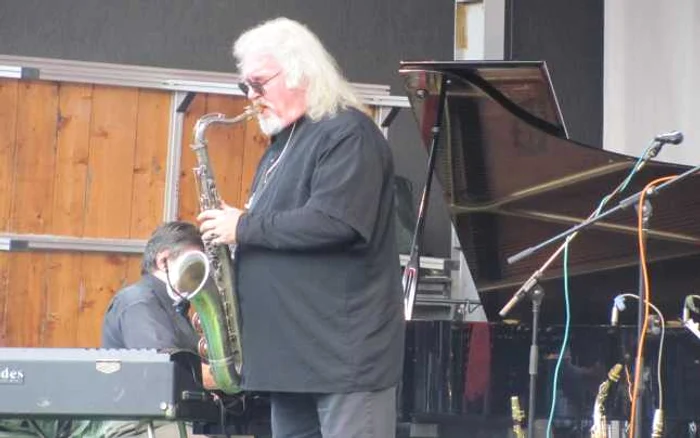 Peter Wertheimer pe scena din Valea Lupului, la Gărâna Jazz Fest Foto: Ştefan Both