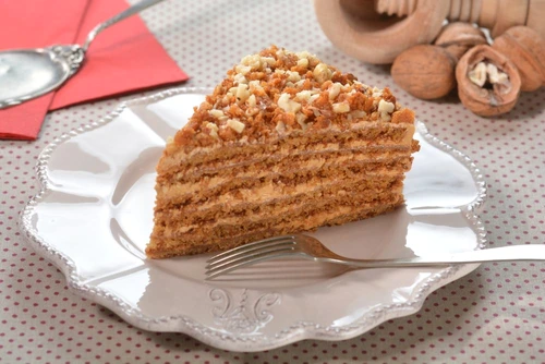 tort cu nuca si mascarpone jpeg