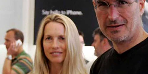Viaţa lui Steve Jobs în imagini: geniul Apple şi soţia sa