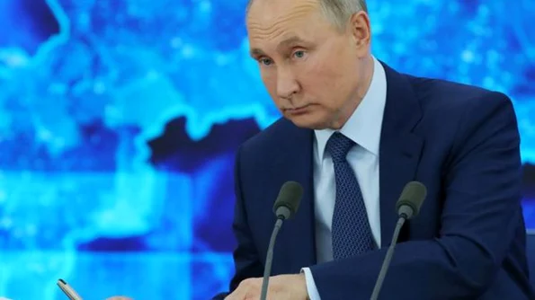 Criza diplomatică dintre Rusia şi Cehia Putin denunţă „absurditatea” acuzaţiilor emise de autorităţile de la Praga jpeg