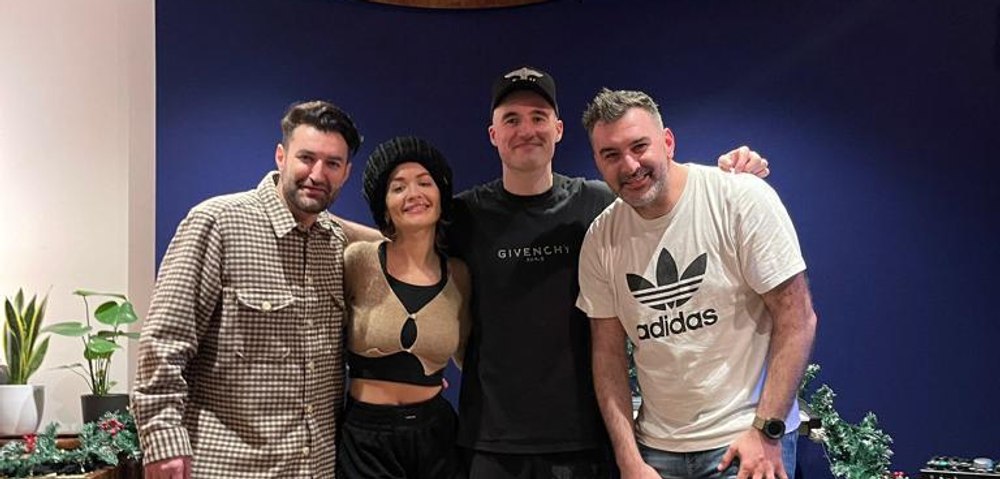 Un român semnează producția muzicală pentru Rita Ora și Fatboy Slim VIDEO