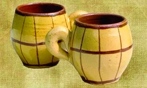 Ceşcuţe butoiaş, din lut,  www cadouri artizanat ro jpeg