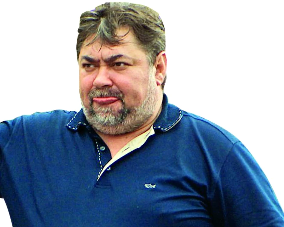 
    Dumitru  Sechelariu dă  din nou ochii  cu Gigi Becali  