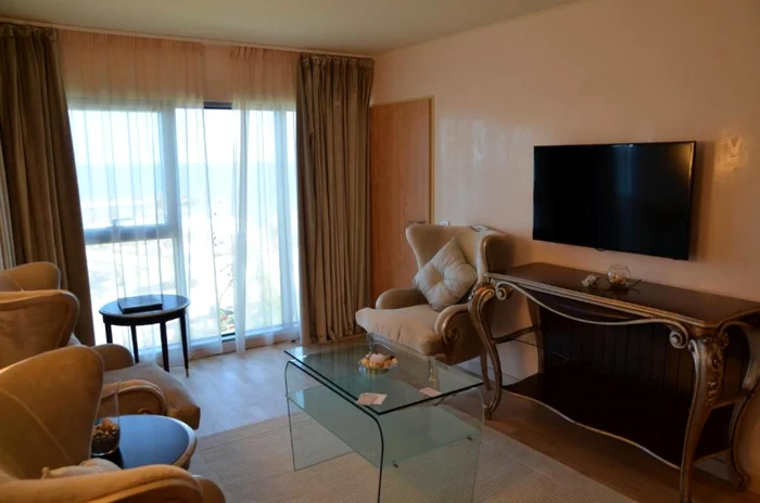 Hotel Becali FOTO booking