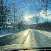 Condus pe zapada - polei- sofer- masina - FOTO Shutterstock