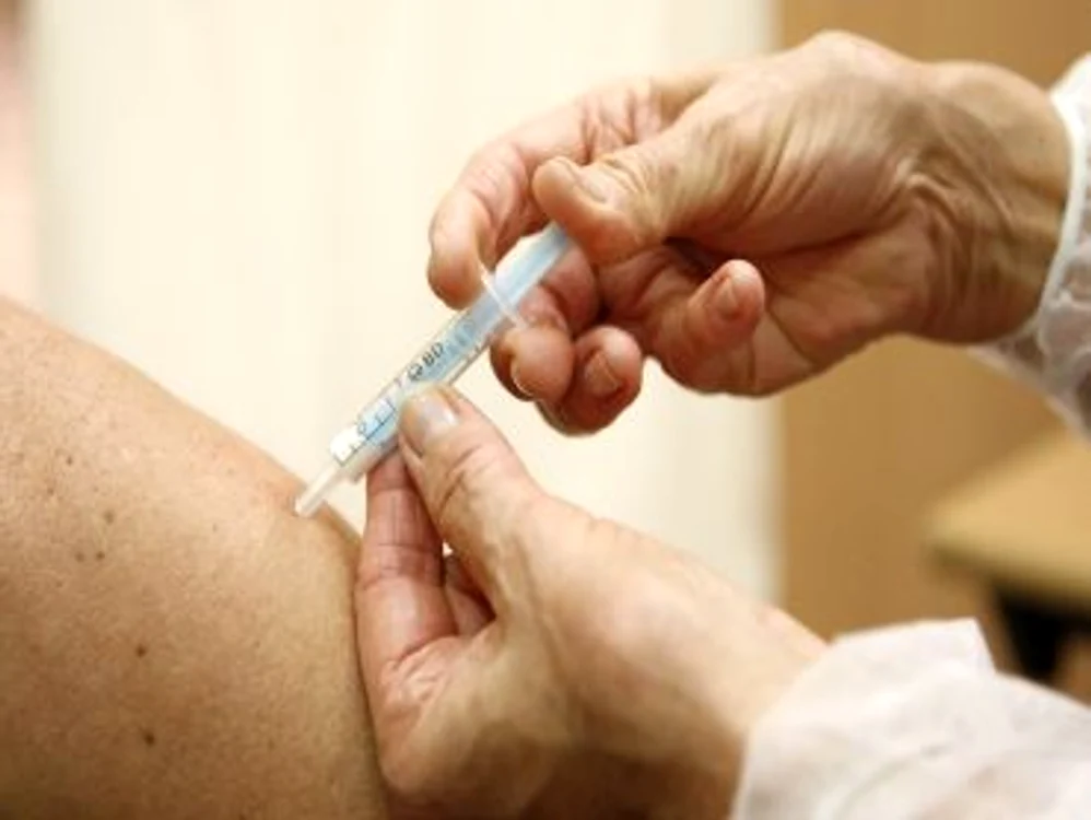 
    În ultimele 24 de ore au fost confirmate 98 de cazuri noi de gripă cu virus A/H1N1 pandemic  