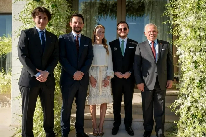 Prințesa Aisha Regele Abdullah și Prințul Hussein foto X png