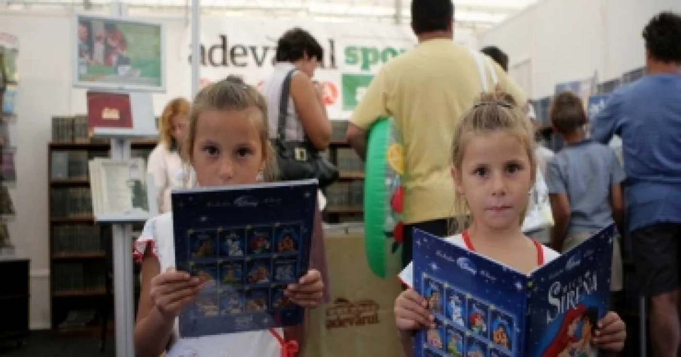 Constanţa: Cărţile „Adevărul“, la Târgul Gaudeamus
