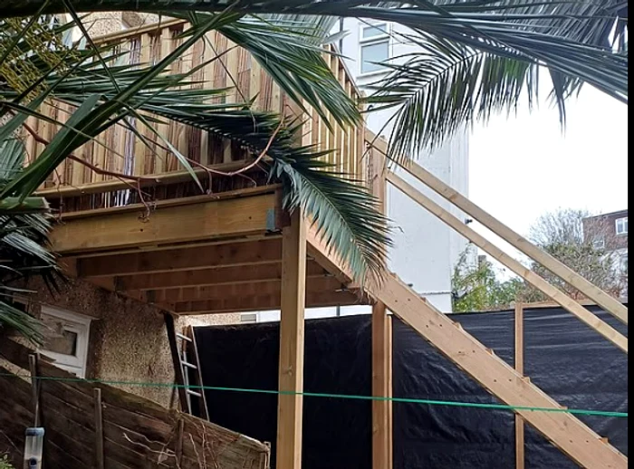 Construcția care a iscat scandalul dintre vecini Foto: X