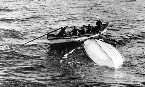 Când a fost găsită ultima barcă de salvare de pe Titanic  gif