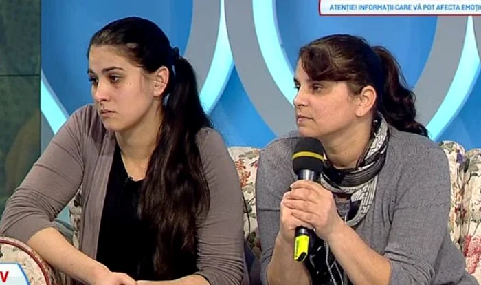 
    Florentina Tănase, alături de mama eiCaptură Pro TV  