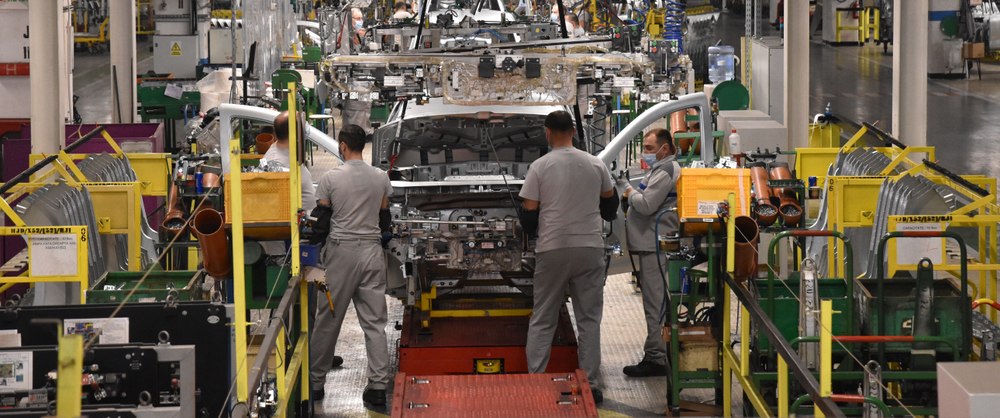 EXCLUSIV Noul Duster, ce n-a văzut Parisul. A intrat deja în fabricație și va avea dotări de vârf. Când va fi lansat modelul SUV VIDEO