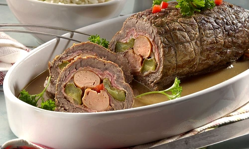 rulada carne vita crenvursti castraveti murati jpeg