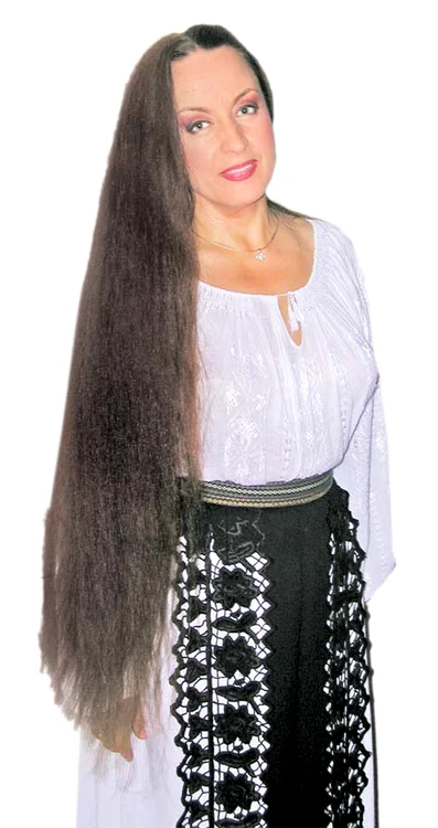 
    Maria Dragomiroiu  