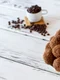 Bomboane de casa cu cafea si ciocolata  Sursa foto shutterstock 496705411 jpg