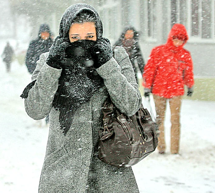 
    Avertizare de vânt şi ninsori  