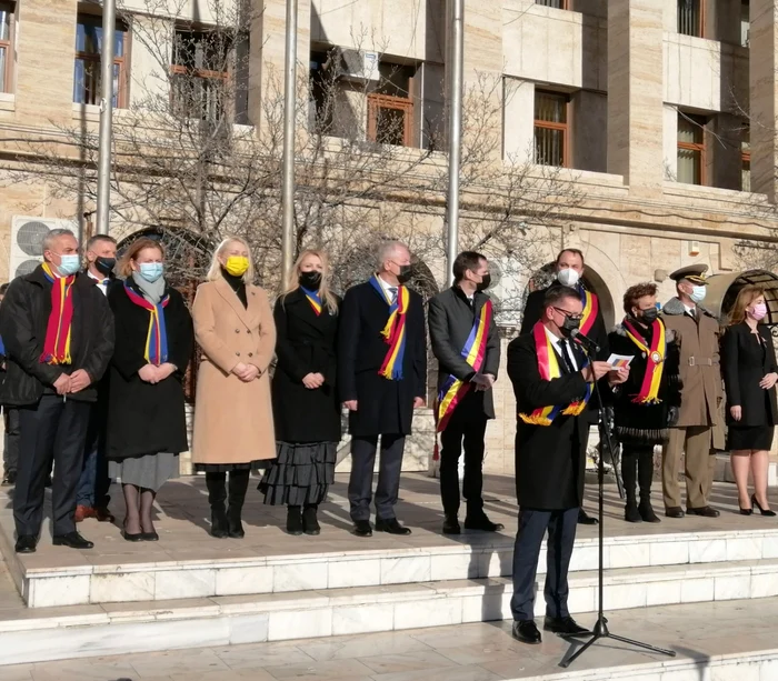 Autorităţile s-au întrecut în discursuri la Ziua Naţională a României