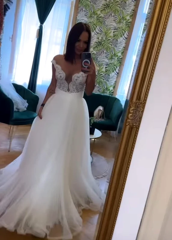 Andreea Antonescu, în rochie de mireasă