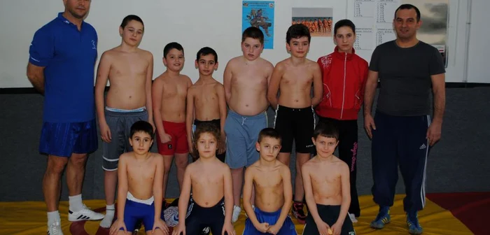Juniorii de la "Hercules", clubullui Bancea