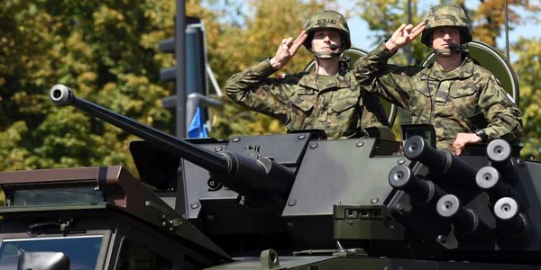 Soldati polonezi Ziua Armatei EPA