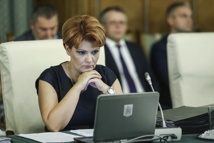 Lia Olguta Vasilescu Inquam Photos / George Calin