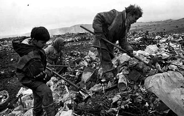 Gunoierul care a câştigat la loto s-a întors la viaţa de dinainte