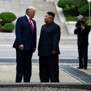 Trump și Kim Jong Un la întâlnirea din 2019 FOTO AFP