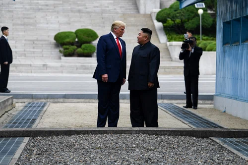 Trump și Kim Jong Un la întâlnirea din 2019 FOTO AFP
