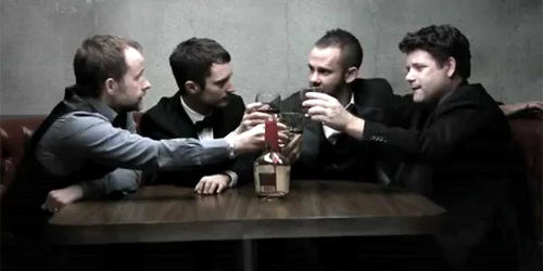 Billy Boyd (Pippin), Elijah Wood (Frodo), Dominic Monaghan (Merry) şi Sean Astin (Sam)
