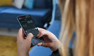 Discuție pe chat în WhatsApp FOTO Shutterstock jpg