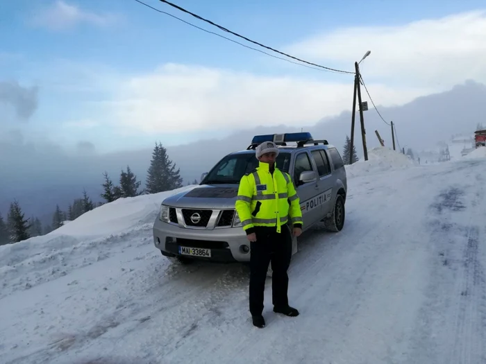 Poliţiştii au tras pe dreapta autocarul care îi transporta pe copii la Rânca