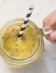 Smoothie cu banana, mango seminte de chia jpeg