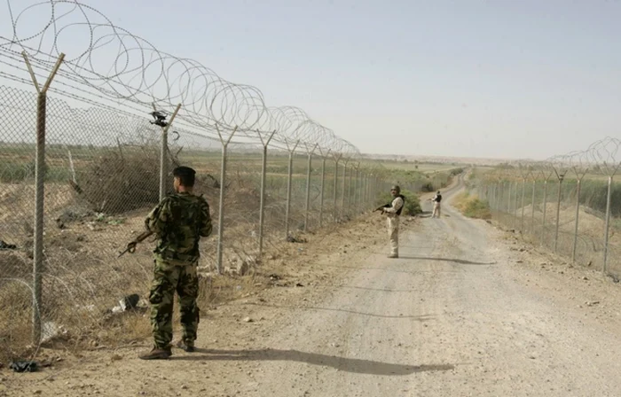 Insurgenţii SIIL sunt din ce în ce mai aproape de Europa, forţând graniţa Siriei cu Turcia în ultimele zile. FOTO: Reuters