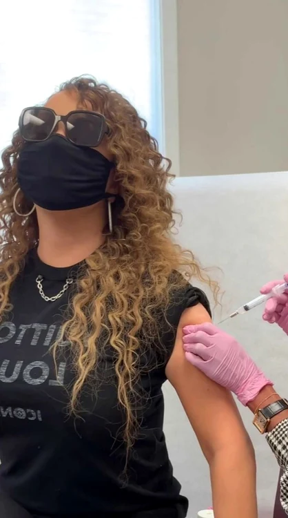 
    Mariah carey, 52 de ani, s-a vaccinat sâmbătă anti-Covid-19foto: Instagram  