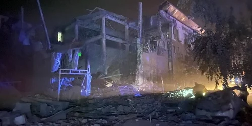 GV8FXk0XsAAsFs  jfif