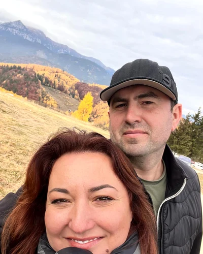 Spumoasa actriță a sărbătorit recent 10 ani de căsnicie 