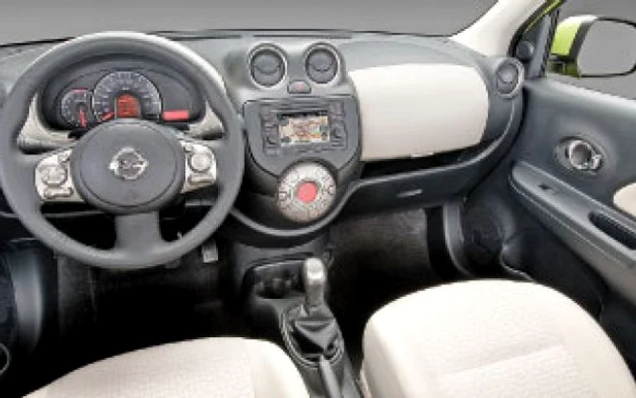 Interior Nissan Micra