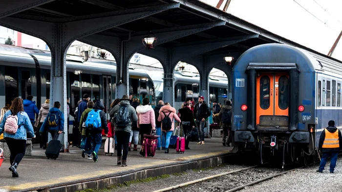 Studenții beneficiază de reduceri la tren cu condiții FOTO: Adevărul