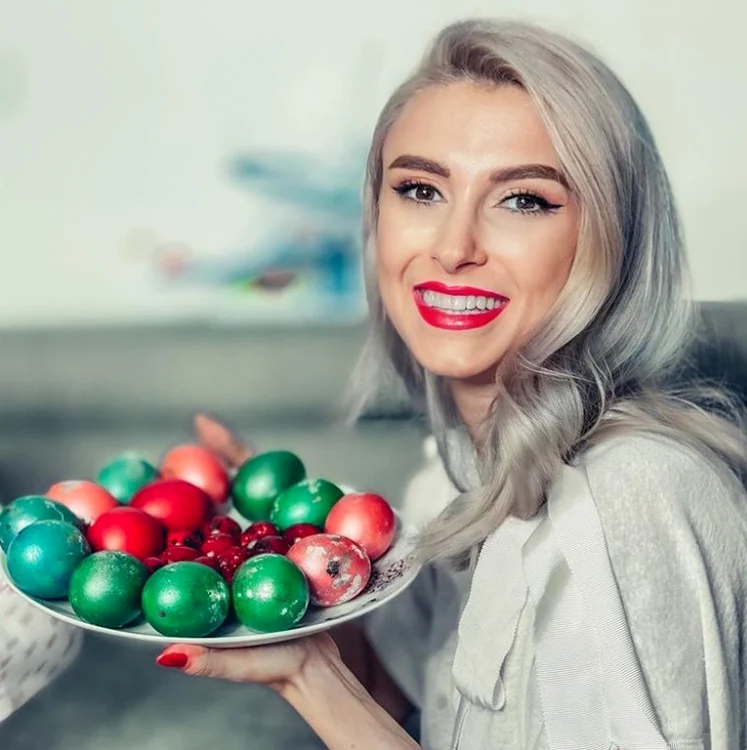 
    Andreea Bălan  