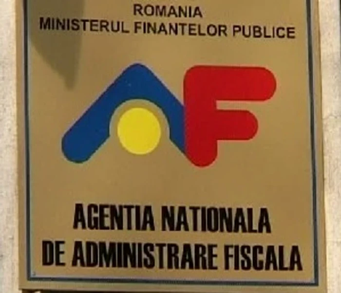 
    Procurorii DNA efectuează percheziții la sediul ANAF din Capitală, la Consiliul Județean Satu Mare, dar și la domiciliile unor persoane fizice și juridice din Ilfov și Botoșani  