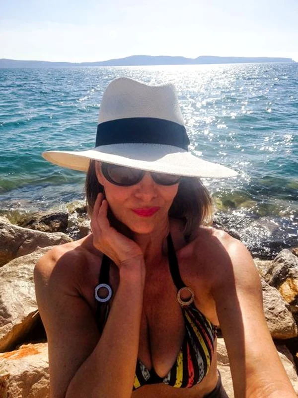 Romaniţa Iovan, sexy la 59 de ani