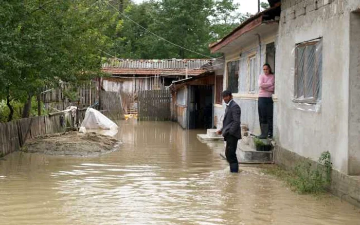 Asigurările împotriva dezastrelor naturale sunt utile, dar nu obligatorii până pe 5 august 2012 (foto: Alex Policală)