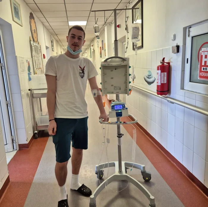 David, adolescentul din Constanța, are nevoie de sprijin FOTo: Fb/Flory Petrovici