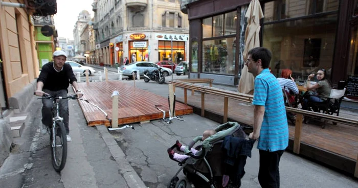 Terasa buclucașă pe strada Mercy din Timișoara