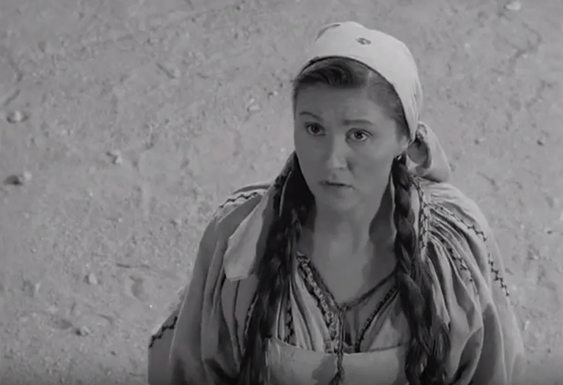 Mitzura Arghezi în filmul "Doi Vecini"foto: captură