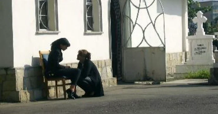 Bacău: Familia Gavrilă aprinde lumânări la căpătâiul Alessiei (UPDATE)