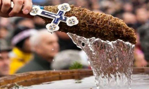 apa sfintita de boboteaza jpg