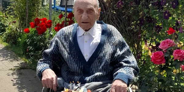 Ilie Ciocan cel mai bătrân român și longeviv veteran de război din lume trăiește în Galicea Vâlcea Foto Camelia Ciocan